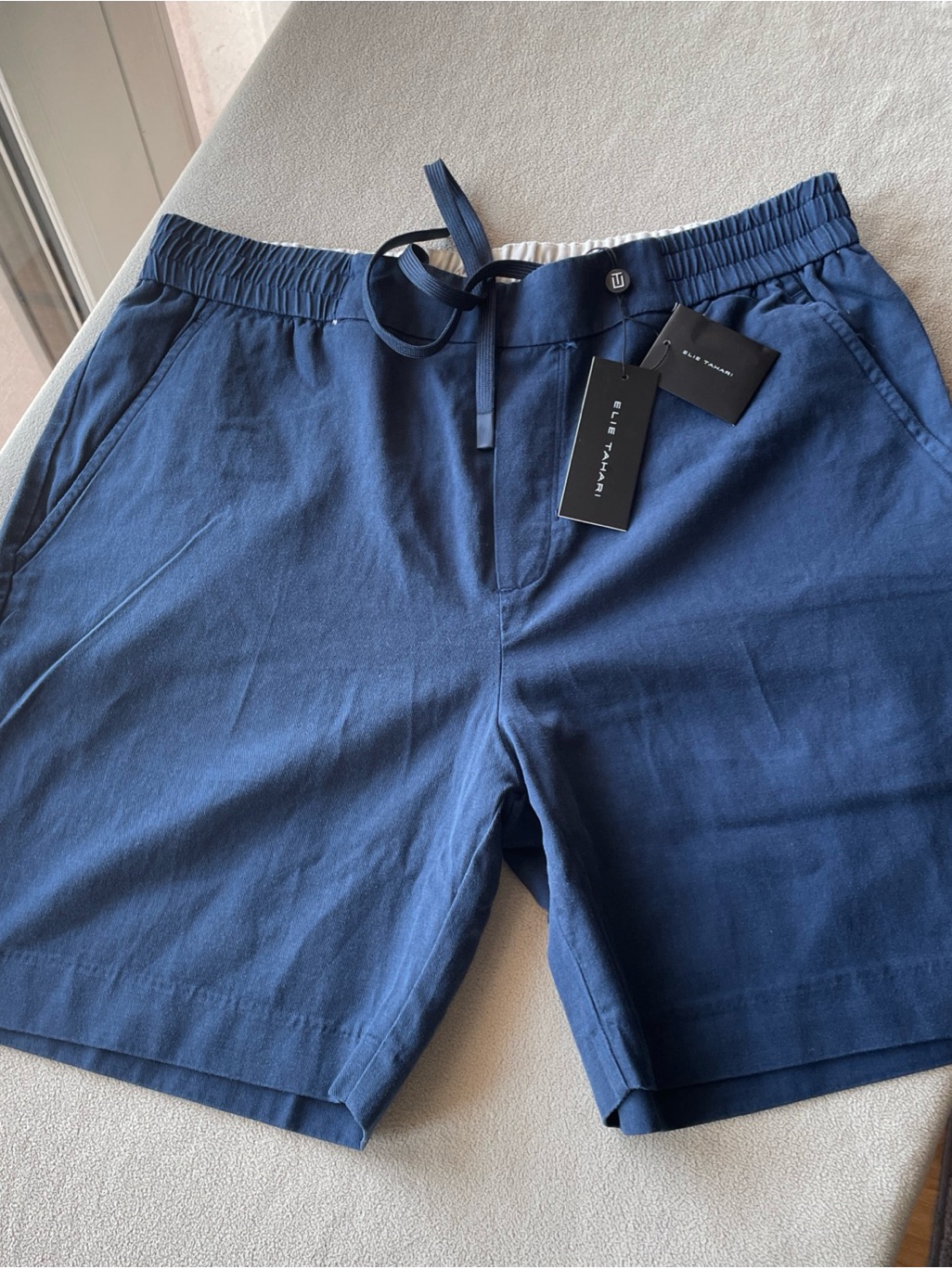 Elie Tahari Mens Navy Shorts Medium With Comfortable Elastic Waistband Nwt